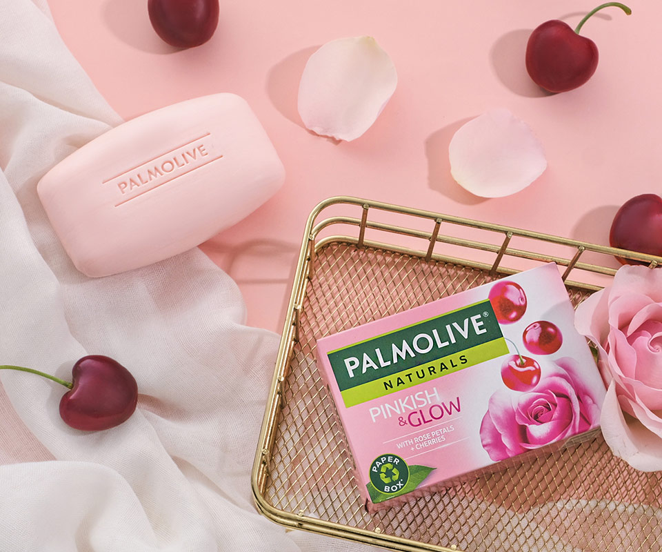 Palmolive® Naturals Pinkish & Glow Bar Soap
