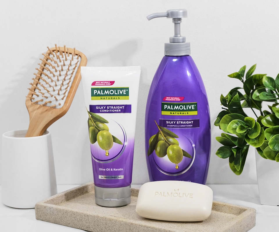 Palmolive® Naturals Silky Straight products Palmolive® Naturals Silky Straight products